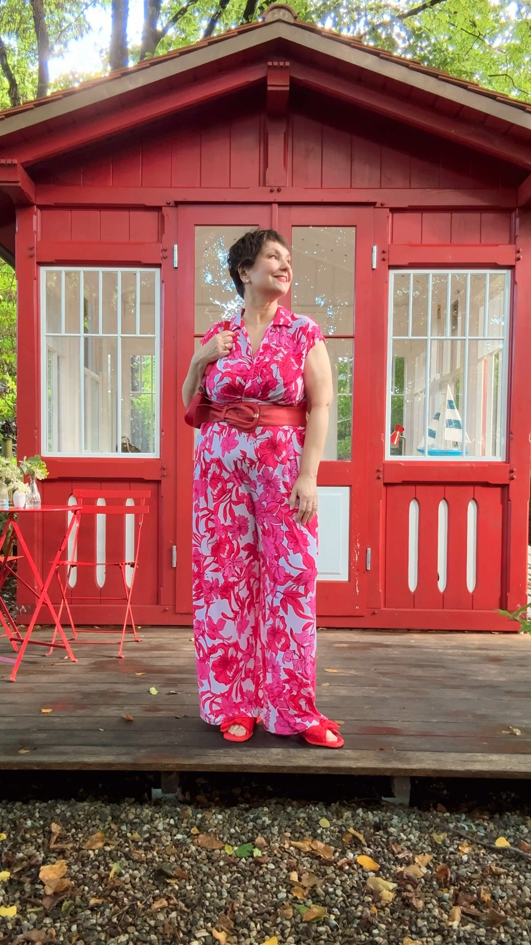 Hallo Sommer! Jumpsuit sind ja eigentlich nicht so mein Ding, aber der ist einfach der Knaller! 

#LTKü50 #LTKkleider #LTKdeutschland