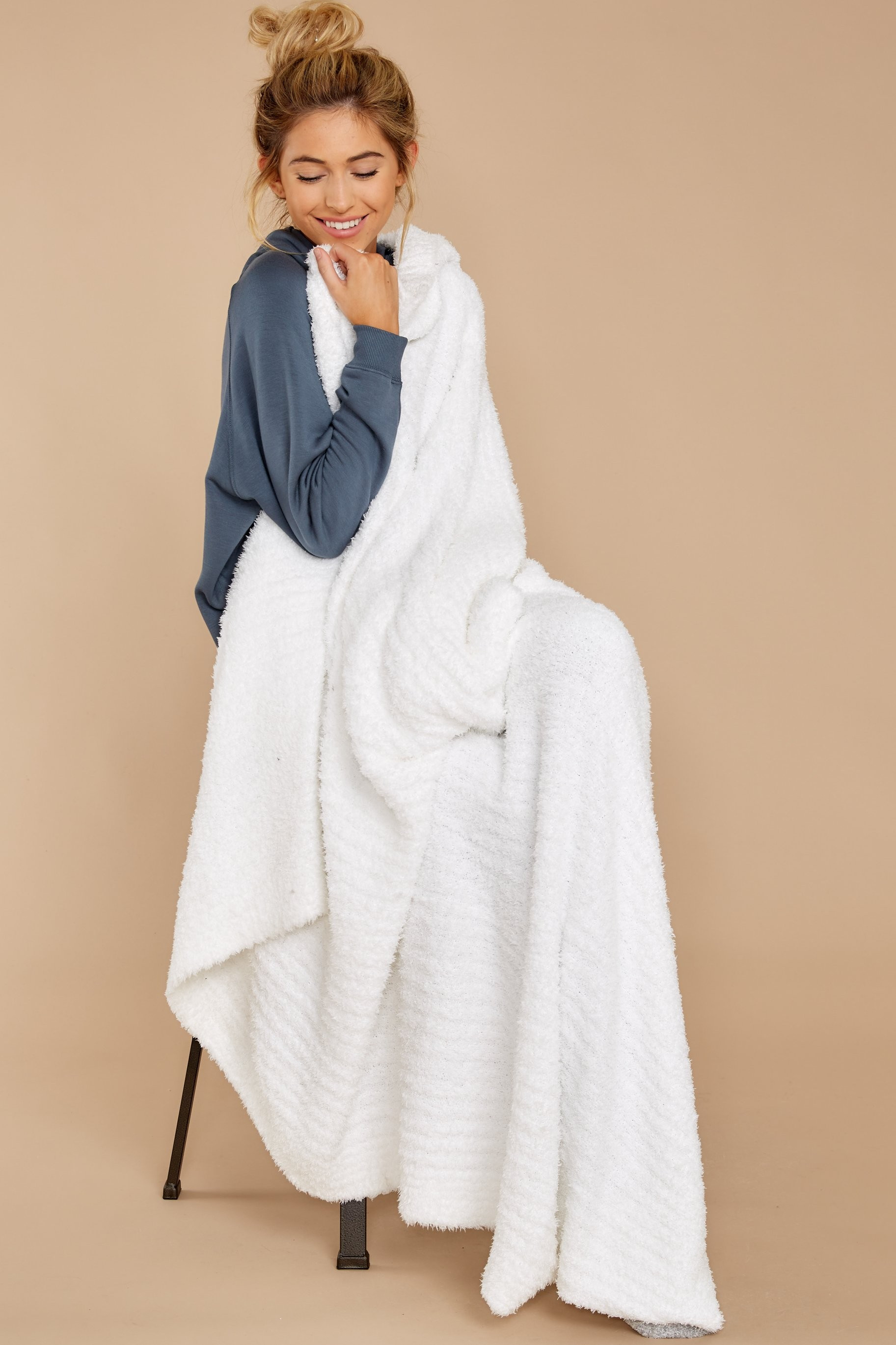 CozyChic® White Ribbed Throw | Red Dress 