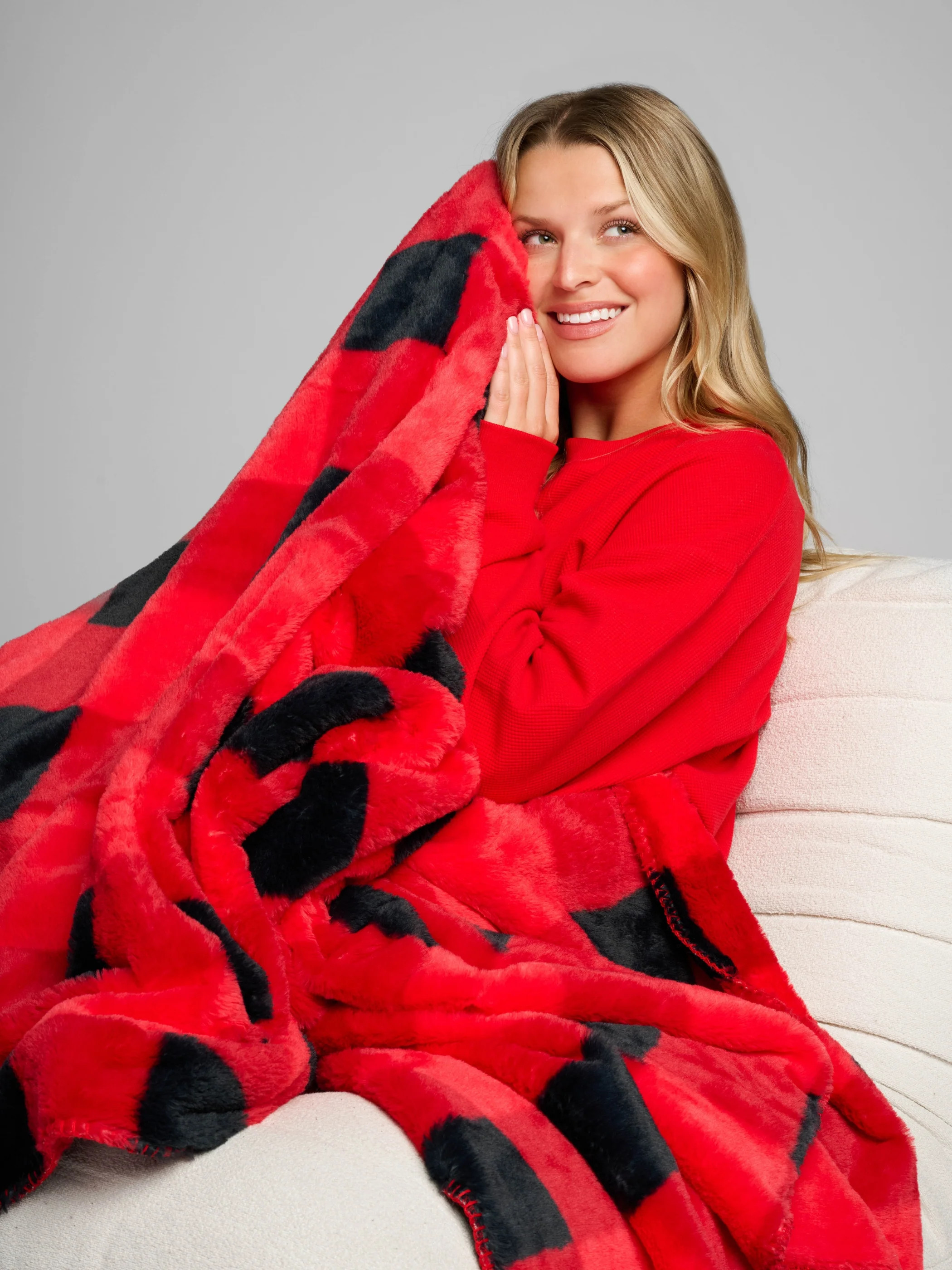 Comfrt Faux Fur Blanket | Buffalo Plaid | Comfrt