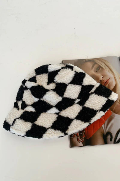 90s Babe Bucket Hat | Vestique