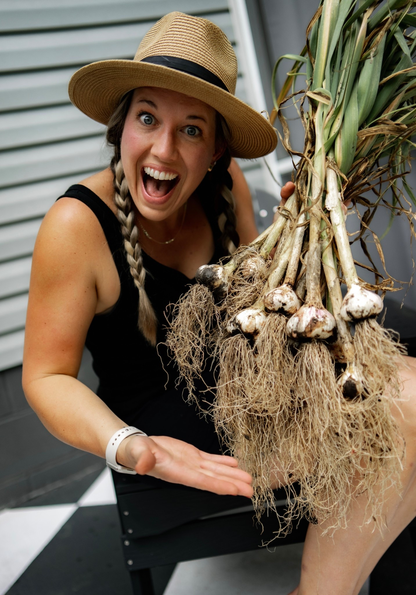 My tried-and-true garden favorites 🌱
Every season I find myself reaching for the same tools again and again—durable, practical, and budget-friendly! These make all the difference when it comes to planting, weeding, and keeping the garden thriving without breaking my back (literally).

I linked my go-to garden tools for you here on LTK—perfect if you’re just starting out or want to upgrade your stash for fall prep. 🪴

👉 Tap to shop my garden must-haves!


#LTKHome #LTKFallSale #LTKWorkwear