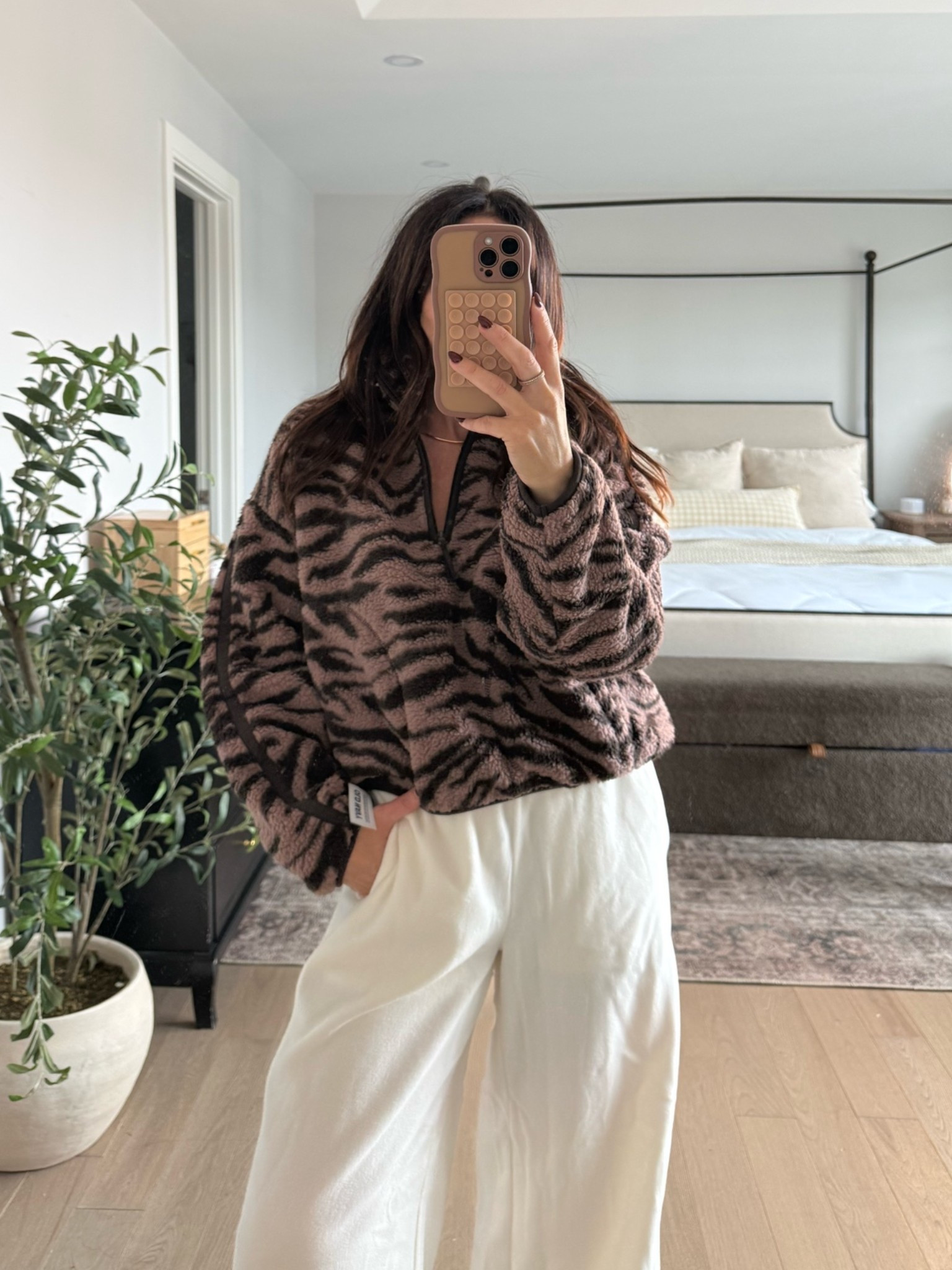 Our favorite Old Navy fleece now come
In zebra print.

#LTKstorytime #LTKSeasonal #LTKSaleAlert