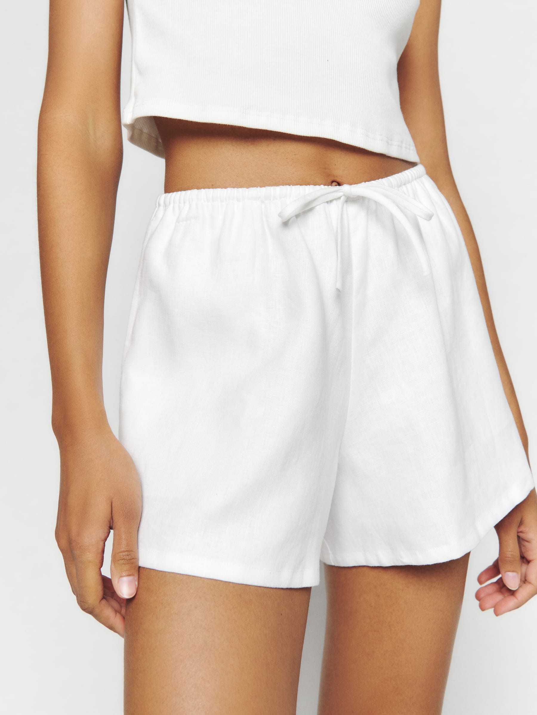 Zoey Linen Short | Reformation (Global)