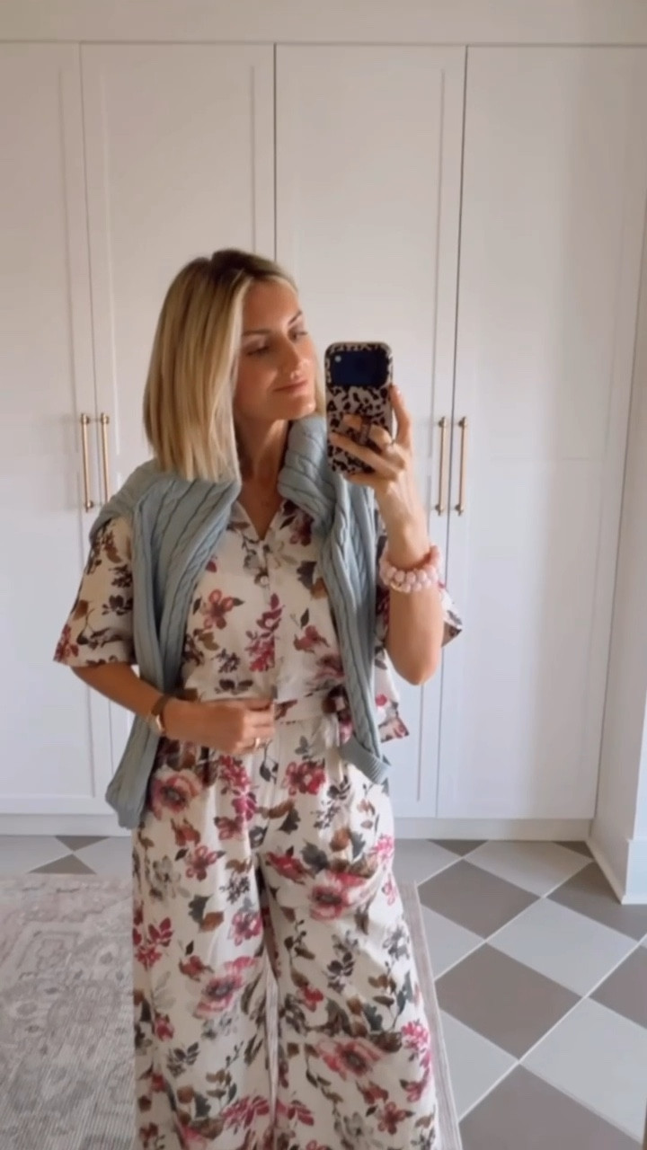 The matching set you’ll wear on repeat 👏🏼 wearing XS.

Loverly Grey, Cleobella, floral matching set, spring fashion, spring outfit ideas 

#LTKootd #LTKSeasonal