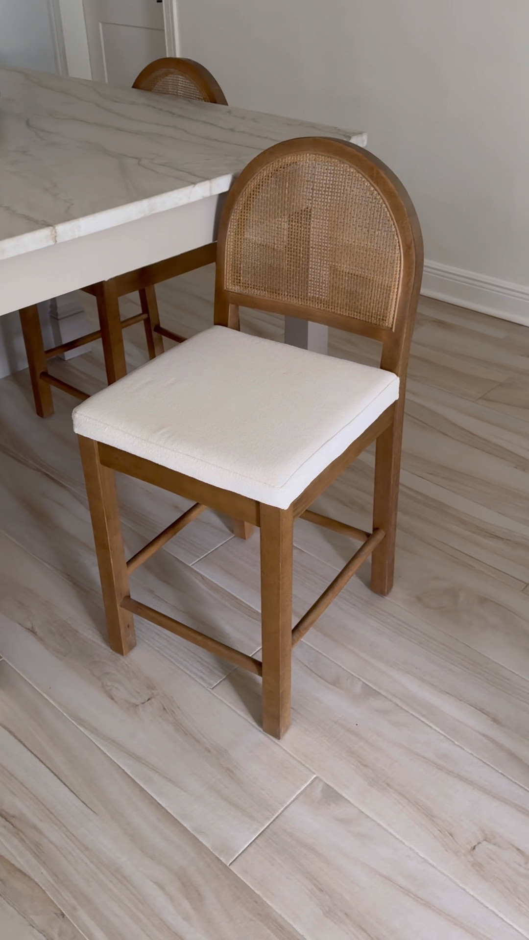 Our kitchen got a fresh new look, and we’re loving it! ✨ We painted the island, swapped the hardware, and added new barstools and decor to give it a whole new vibe. It’s amazing what small changes can do!

kitchen refresh ideas, modern kitchen update, DIY kitchen makeover, painted kitchen island, affordable kitchen upgrades

#LTKFindsUnder100 #LTKHome #LTKWatchNow