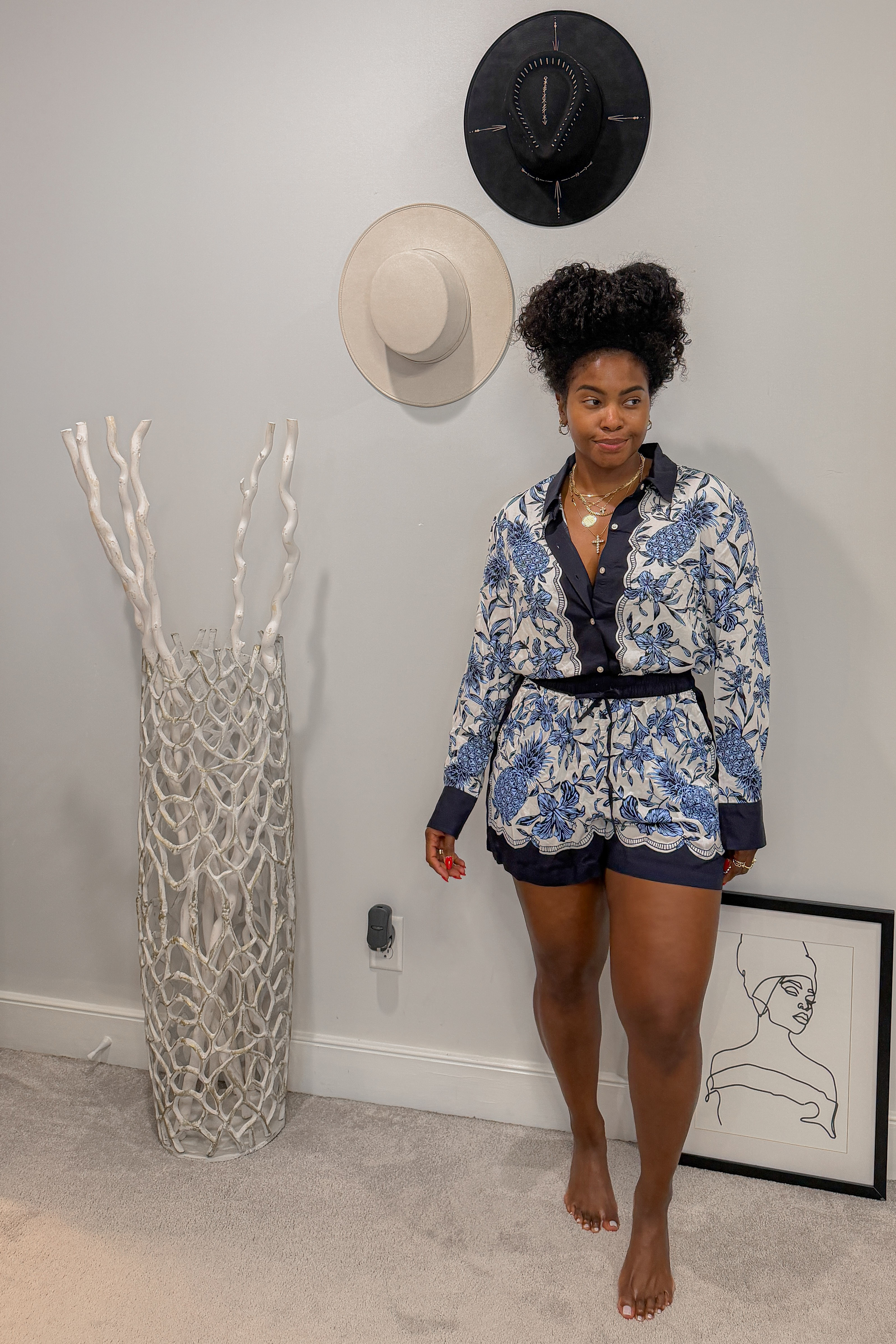 It's giving Free People! It's giving Anthro! It's actually Walmart. Medium in top and short 

 
