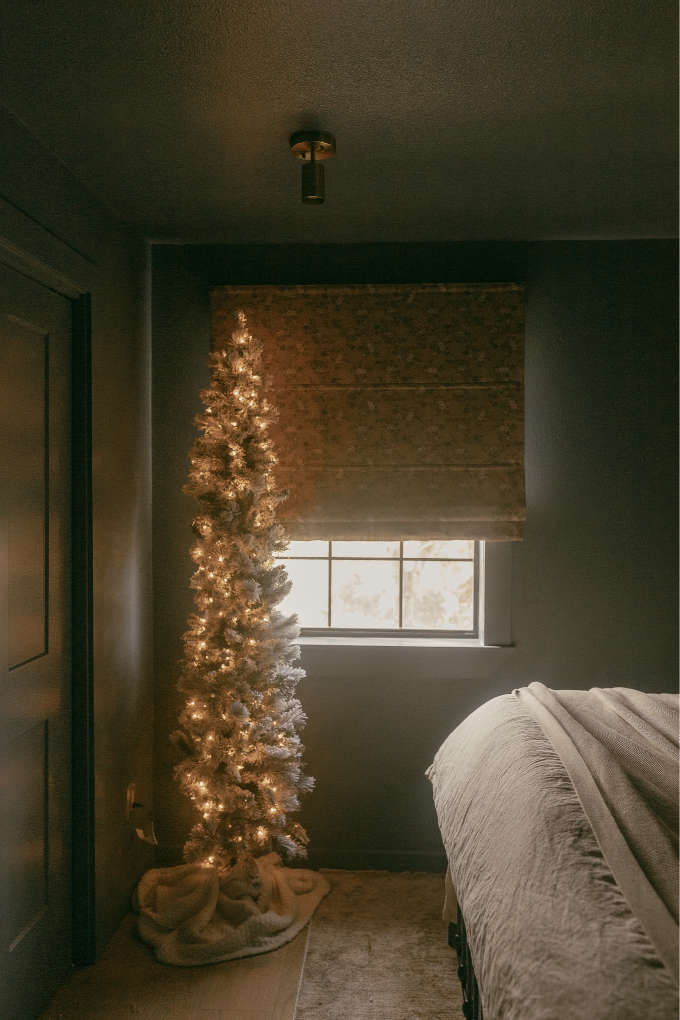 Roman shades from the Sara Le collab with Two Pages curtains! 

Use code SEVENTHDAYDESIGN for 15% off!!

Window treatment, home decor, interior design 

#LTKSeasonal #LTKSaleAlert #LTKHome