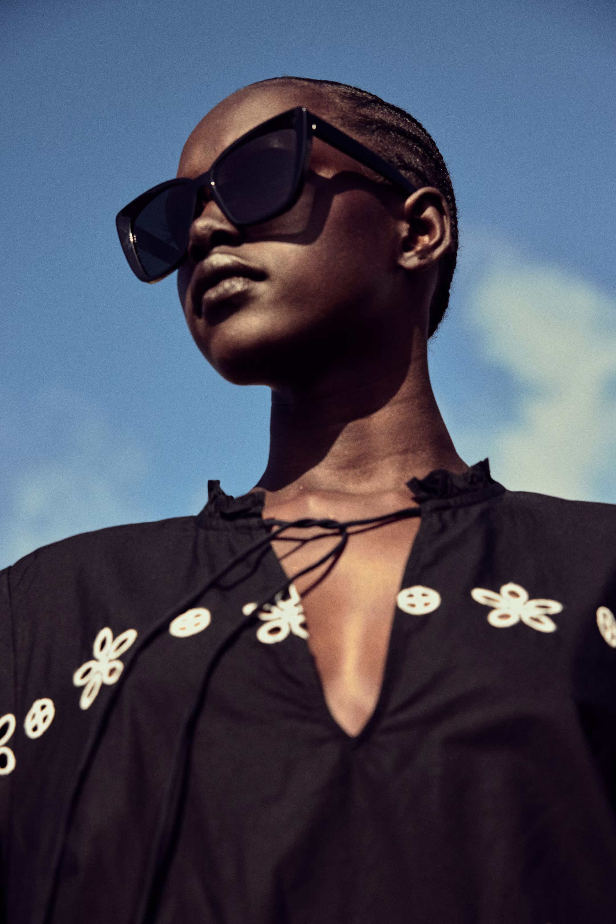 Broderie anglaise tunic dress | H&M (UK, MY, IN, SG, PH, TW, HK)