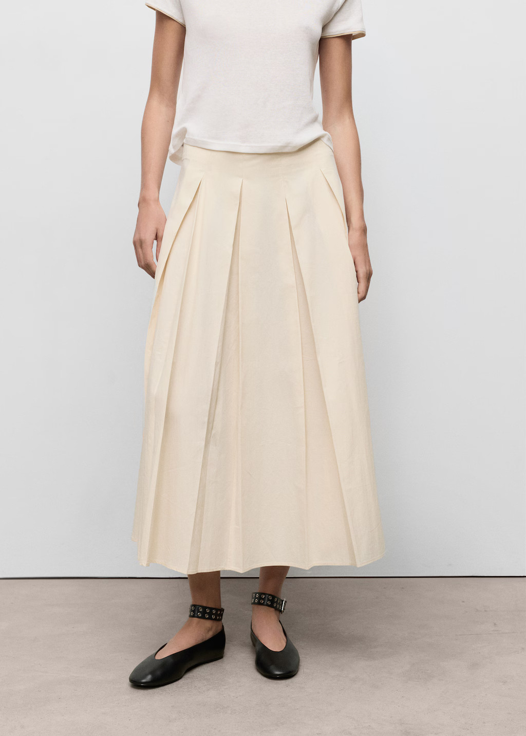 Pleated midi-skirt - Women | MANGO United Kingdom | MANGO (UK)
