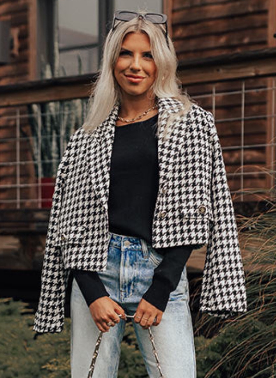 In love with this black and white houndstooth jacket!! So cute and chic🤩

#LTKunder100 #LTKworkwear #LTKSeasonal