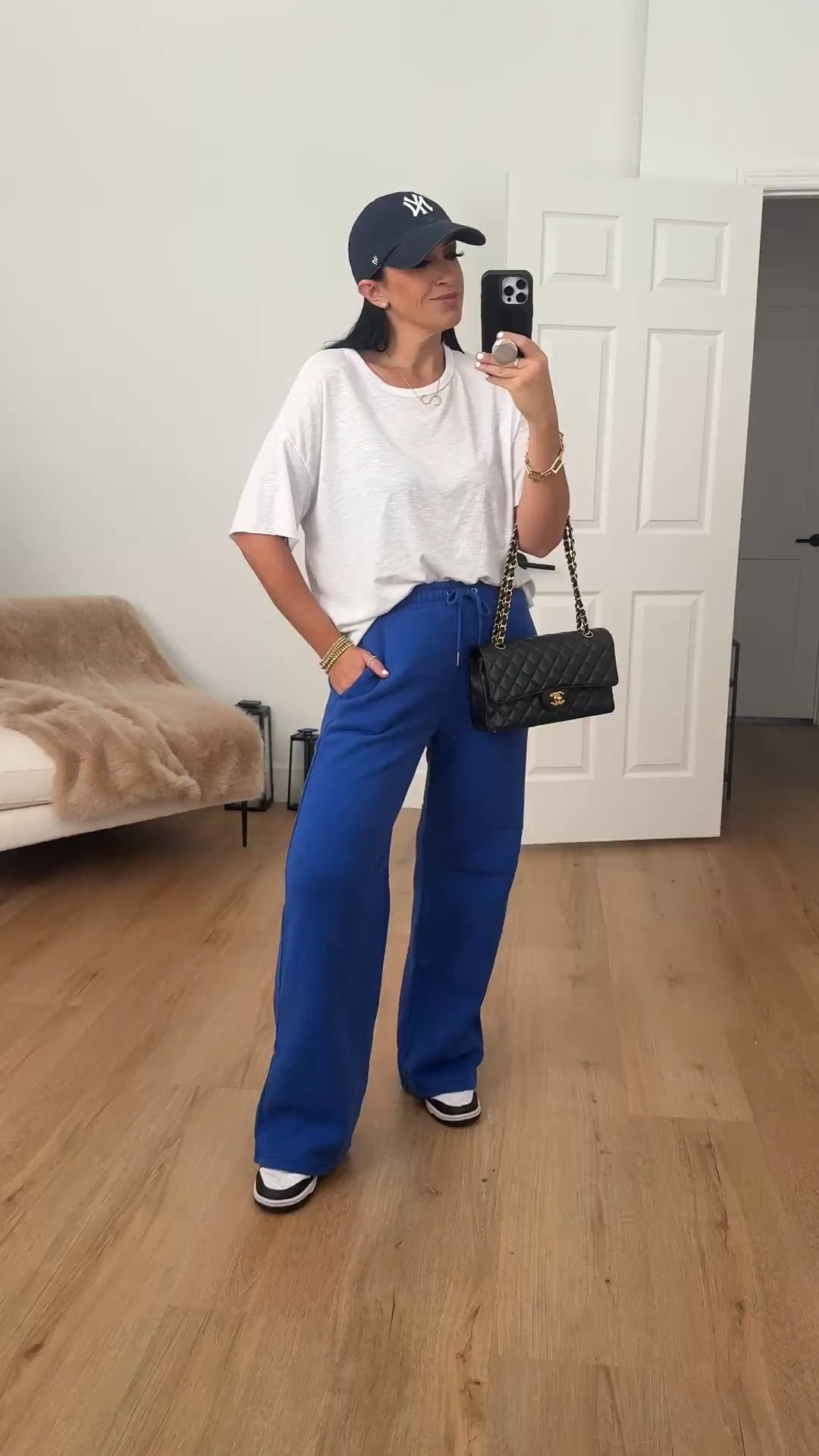 Abercrombie High Rise Sunday Wide Leg Sweatpant, wearing size small. $52 originally $70. Abercombie Sunday Hoodie wearing size medium $52 originally $70. Sofia by Sofia Vergara Women's only $9
