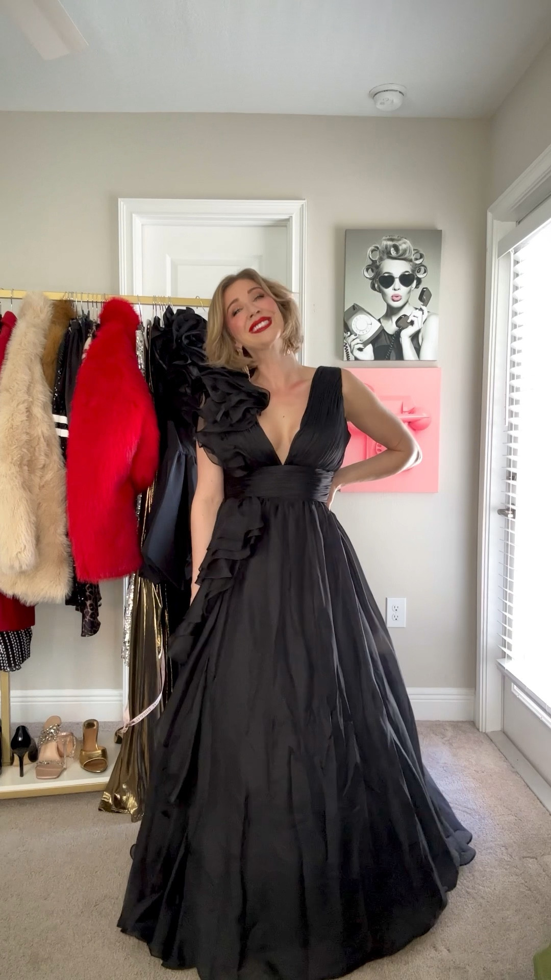 I’m in love isn’t this dress!

#LTKSeasonal #LTKWatchNow #LTKHoliday