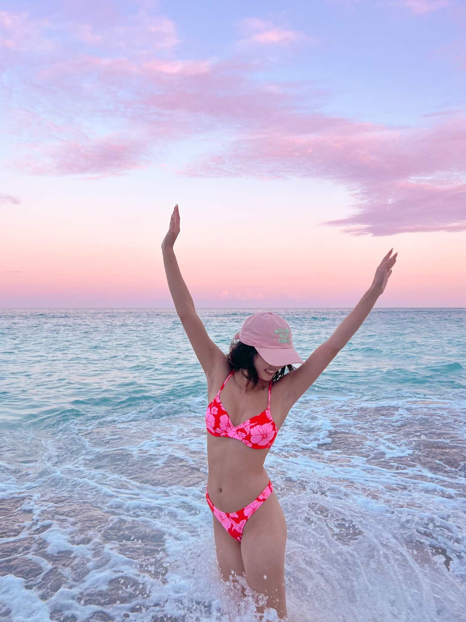 target pink hibiscus bikini set high waisted cheeky

size: xs
height: 5’3

#LTKeurope #LTKSeasonal #LTKunder50
