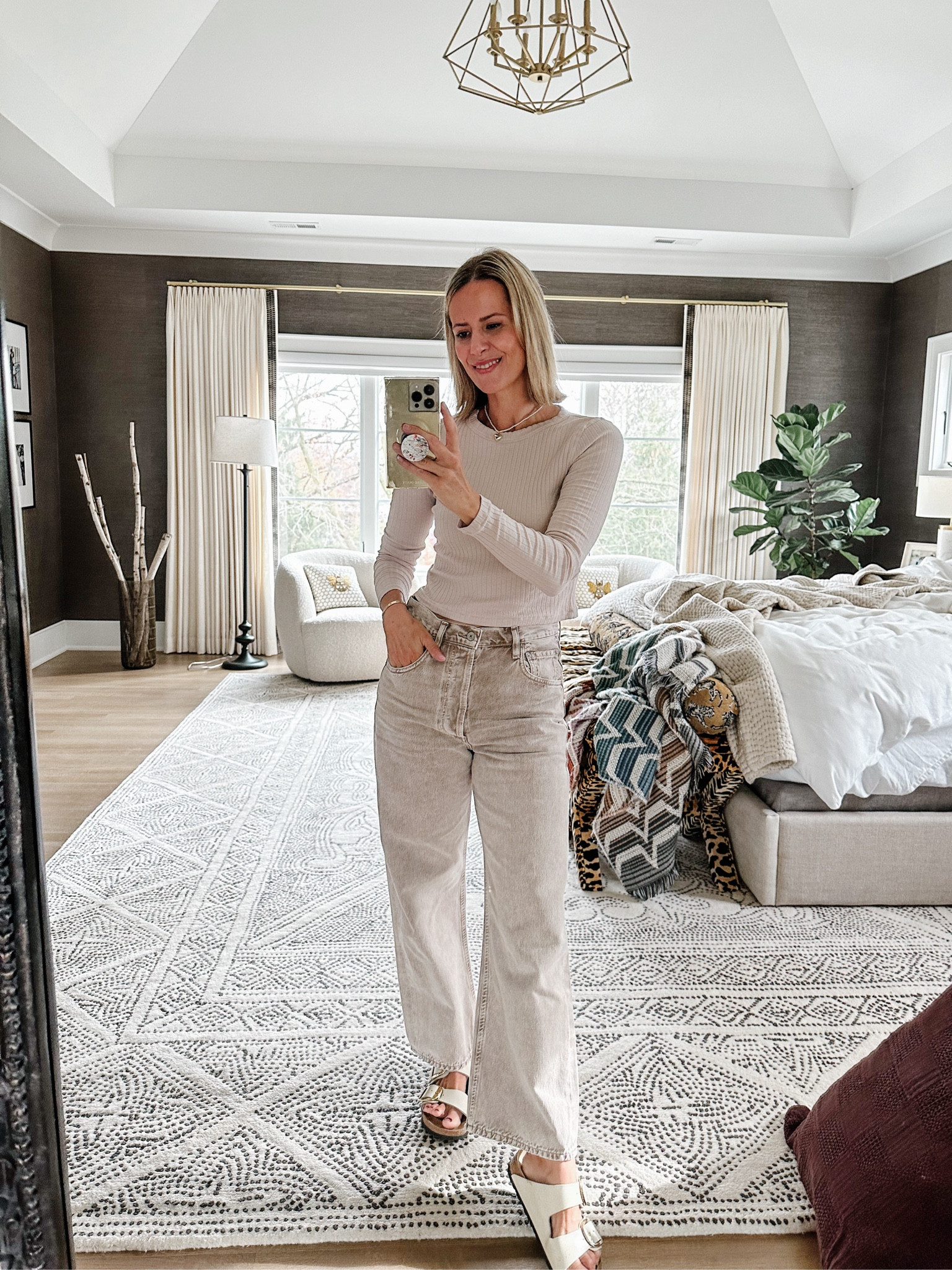 Monochromatic fit 🤍

#LTKSeasonal #LTKStyleTip #LTKOver40