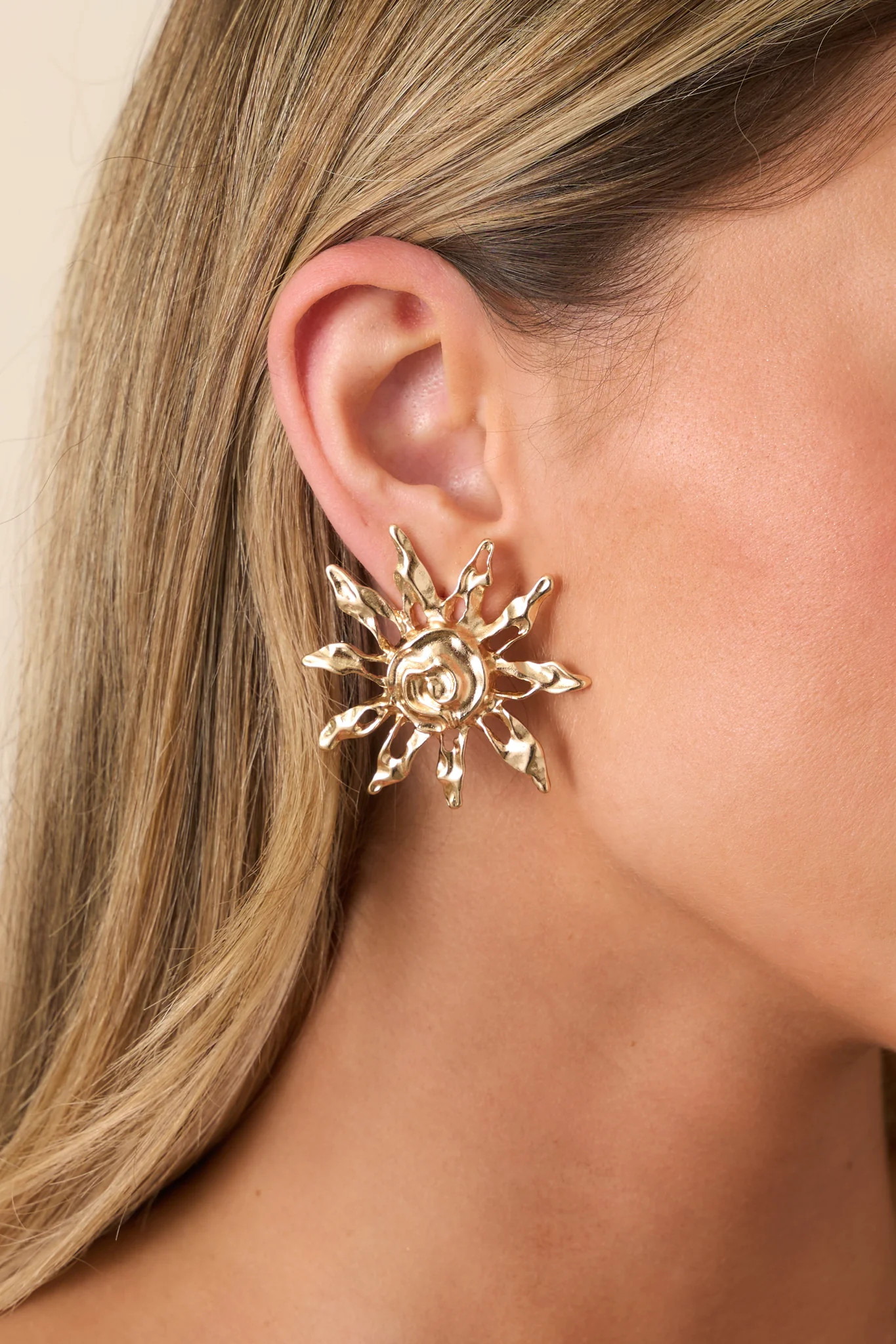 Pure Sunshine Gold Textured Sun Swirl Earring | Red Dress