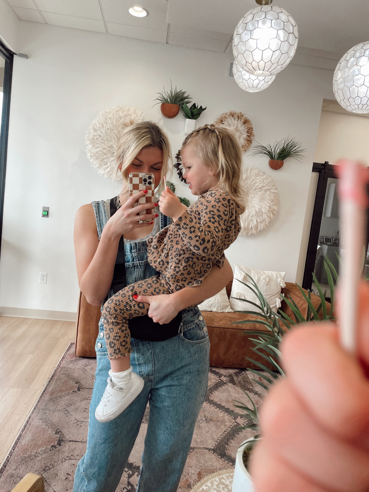 Saie Glowy Super Gel - Sunglow
Tower 28 sunny days spf -  20
Merit Stick - linen
Saie sunmelt - medium bronze
rare beauty eye brightener - light medium
rare beauty blush - happy
ilia eye shadow- fresco
charlotte tilbury lip liner - pillow talk
patrick ta lip gloss - 2 CCs
 

#LTKbeauty