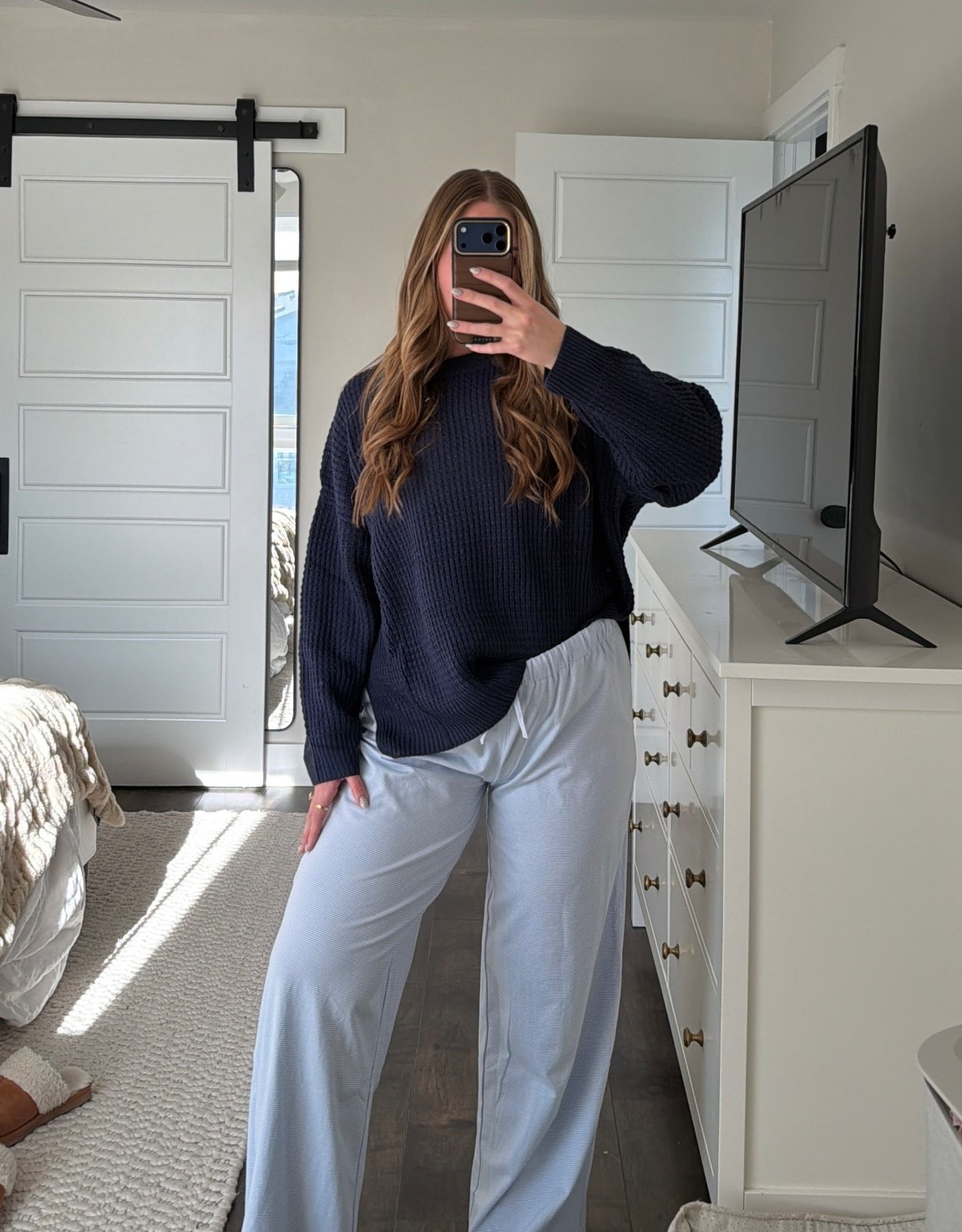 Comfort + cute mom fit 🩵

#LTKmomlife #LTKgrwm #LTKSeasonal