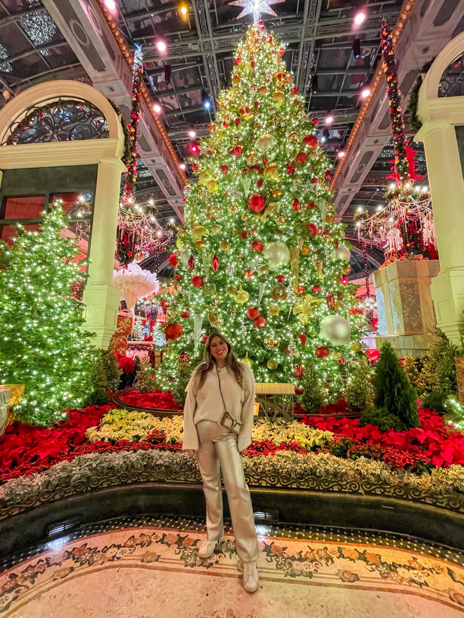 My favorite outfit from the trip! Metallic pants but make them casual ✨

#LTKSeasonal #LTKHoliday #LTKtravel