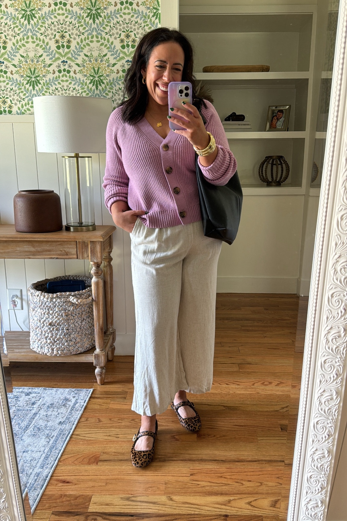 Midsize capsule wardrobe outfit 🤍


Teacher outfit, Workwear outfit, office outfit, Amazon skirt, Amazon fashion, Linen pants, old navy, closet staples, button front cardigan, satin skirt, baggy jeans, olive denim, white button up, denim jacket, sweater top

#LTKWorkwear #LTKBacktoSchool #LTKShoeCrush