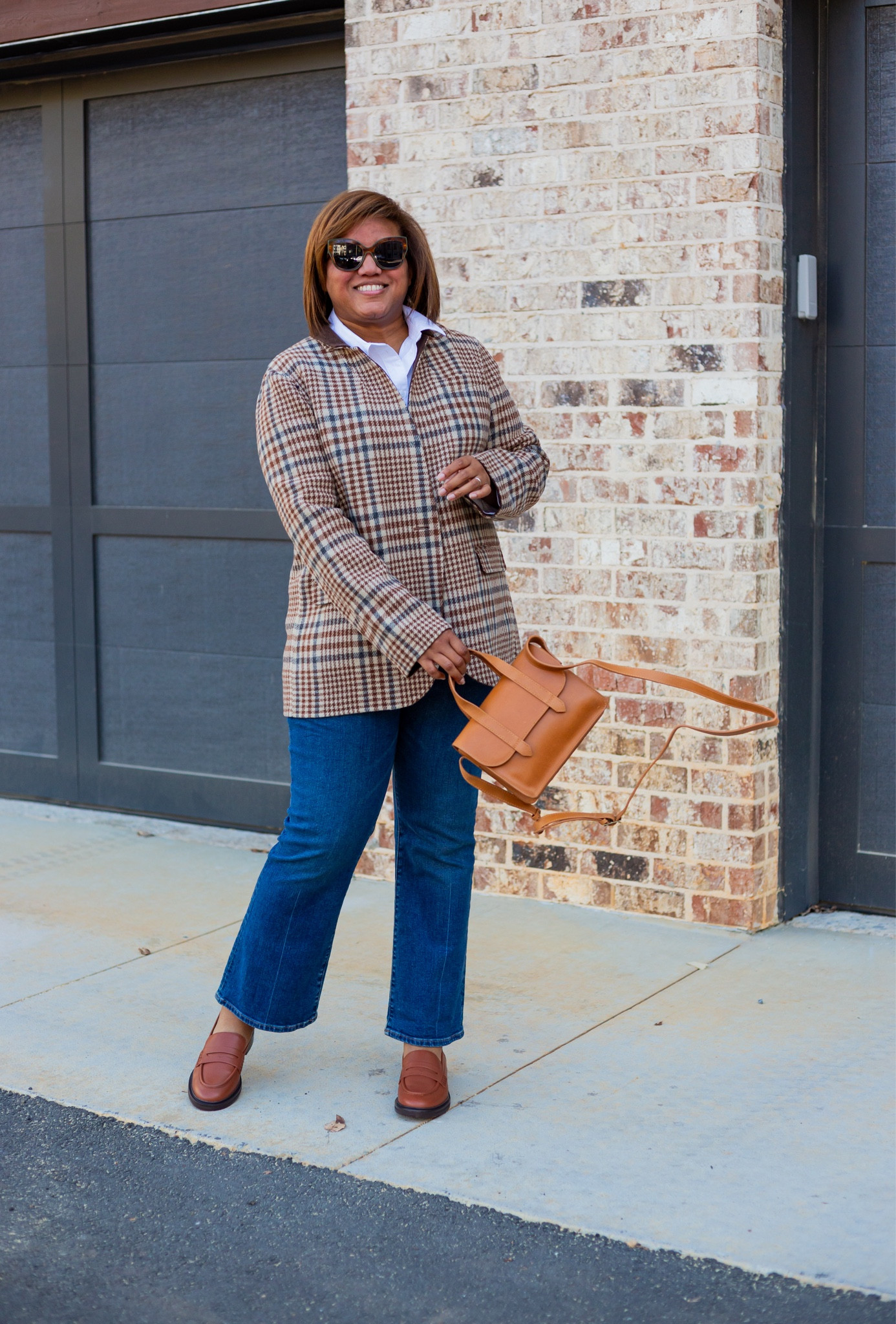 Three ways Tuesday! Wardrobe versatility is the key, so I’m starting a new series, Three ways Tuesdays (or Thursdays)!  I’ll style one piece three ways to show how to get the most mileage or cost per wear out of the item!  This fabulous @jcrew blazer looks amazing with jeans and loafers, with faux leather shorts, or with a mini skirt!!  Swipe left to see the multiple ways to style this beauty!  I purchased my typical size 16 in the blazer! 

And, my crossbody tote complements the blazer beautifully. The tote in the first image is from @able. Code RYNETTAHOLIDAY40 gets 40% off the crossbody or any other item on the Able website. Able’s flagship store is in Nashville and the company is AMAZING. They empower women workers AND their thoughtful commitment to size inclusivity means SO much  

#LTKshoecrush #LTKstyletip