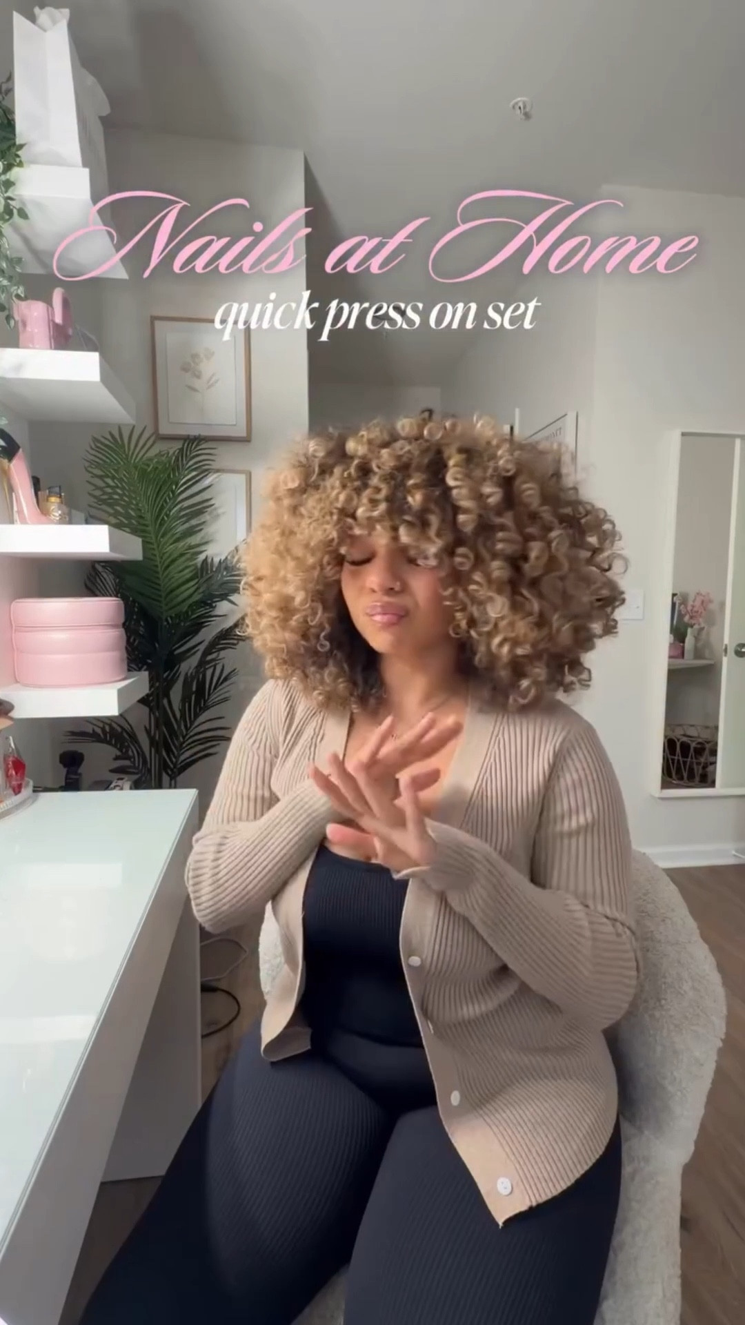 Baddie nails on a budget 💅🏽 I split a nail so press ons to the rescue! I love these sooo much
 
how much do you usually spend on your nails?

Products used: 😍

@dashingdiva_usa Gel Nail Luxe Save The Date
@sally_hansen cuticle remover
@morovanofficial primer dehydrator 

#nailsathome #diynailsathome #diynails #presson #pressonnails