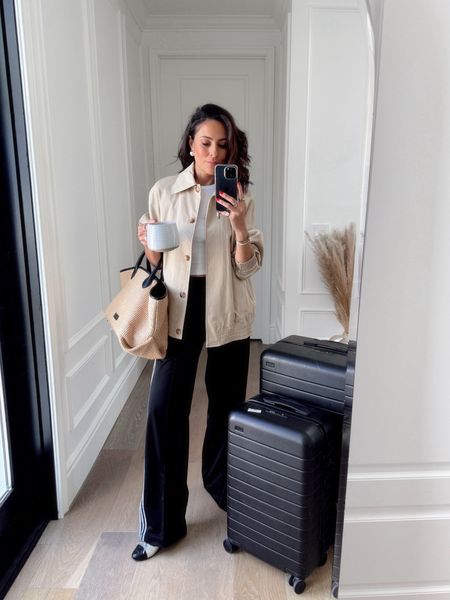 My latest outfit I wore for a travel day… wanted to be super comfortable for a long car ride, but also elevated my look! 

Pants S




Travel outfit, track pants, luggage, style 

#LTKOver40 #LTKStyleTip #LTKTravel