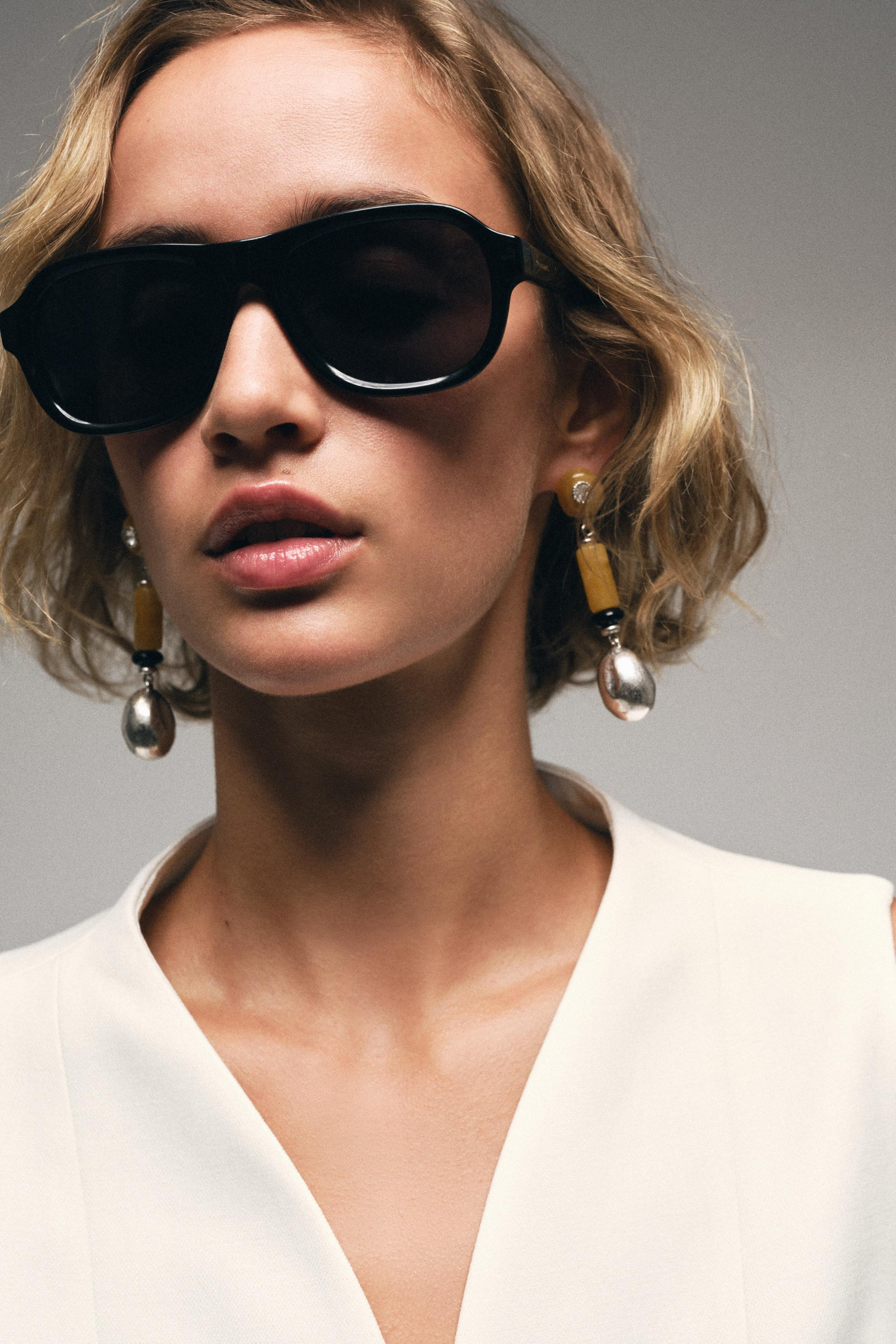 RESIN STONE EARRINGS | Zara UK