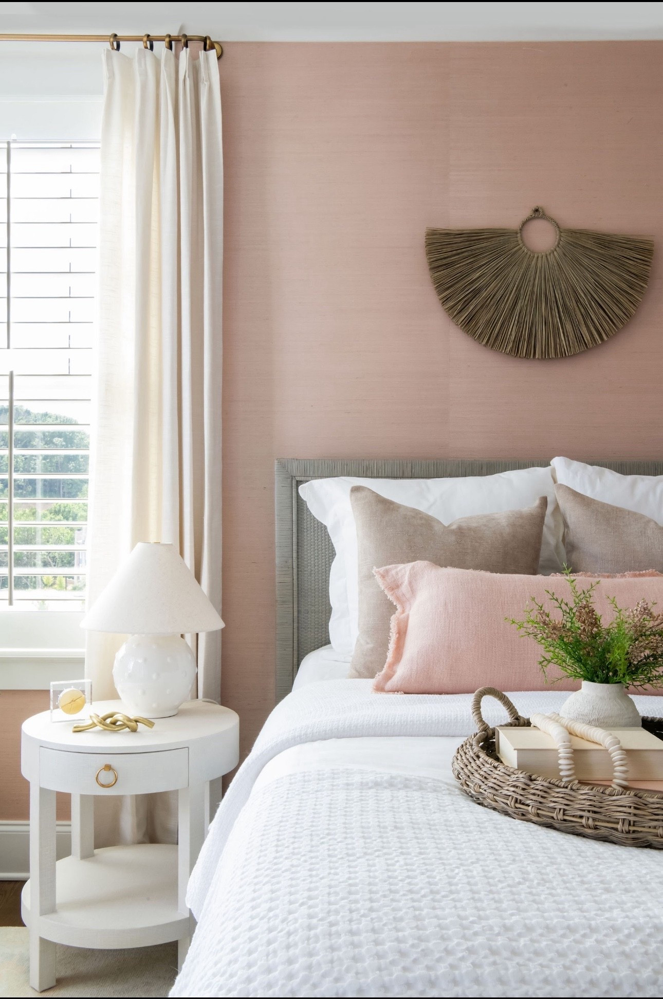 Links to my guest bedroom items - home finds - home decor - bedding, furniture and decor 