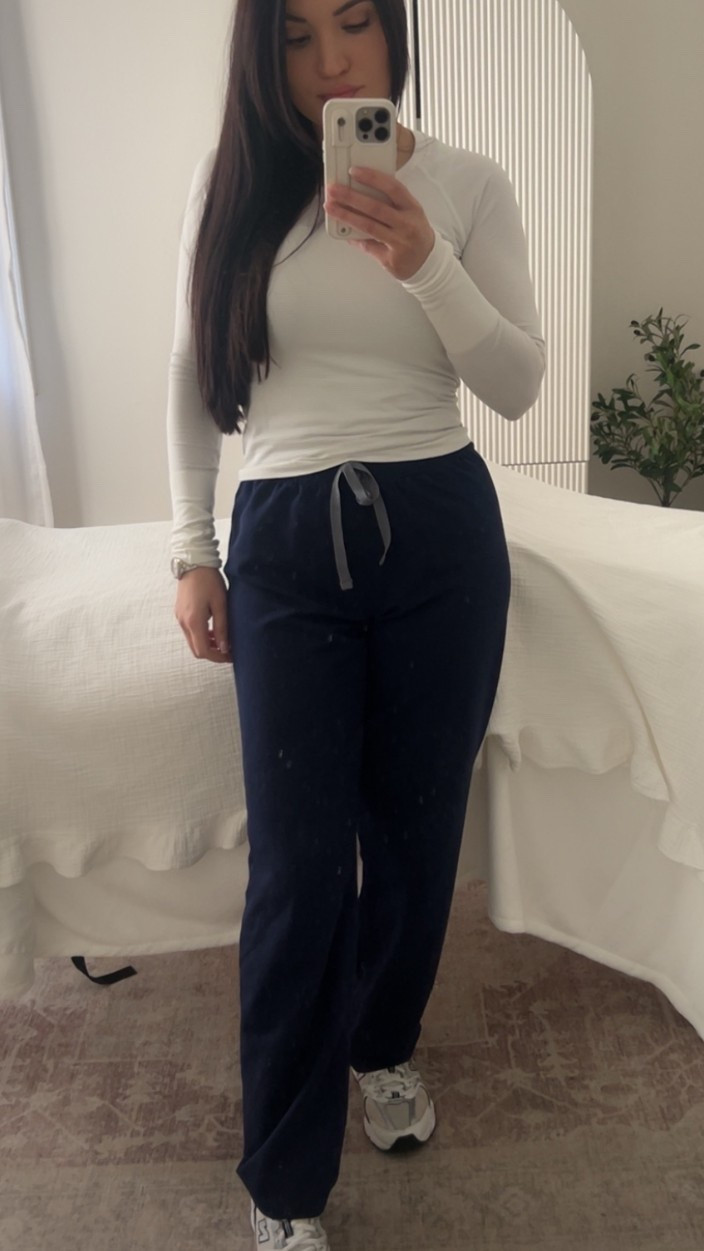 Sometimes you just want to be ultra comfy at work . 
Esthetician fit- Loose fitting wide leg Figs Scrub pants -side small 
Lululemon shifty tech long sleeve -size 4

#LTKPetite #LTKWorkwear #LTKootd