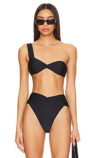 Tularosa Lucci Top in Black. - size S | Revolve Clothing (Global)