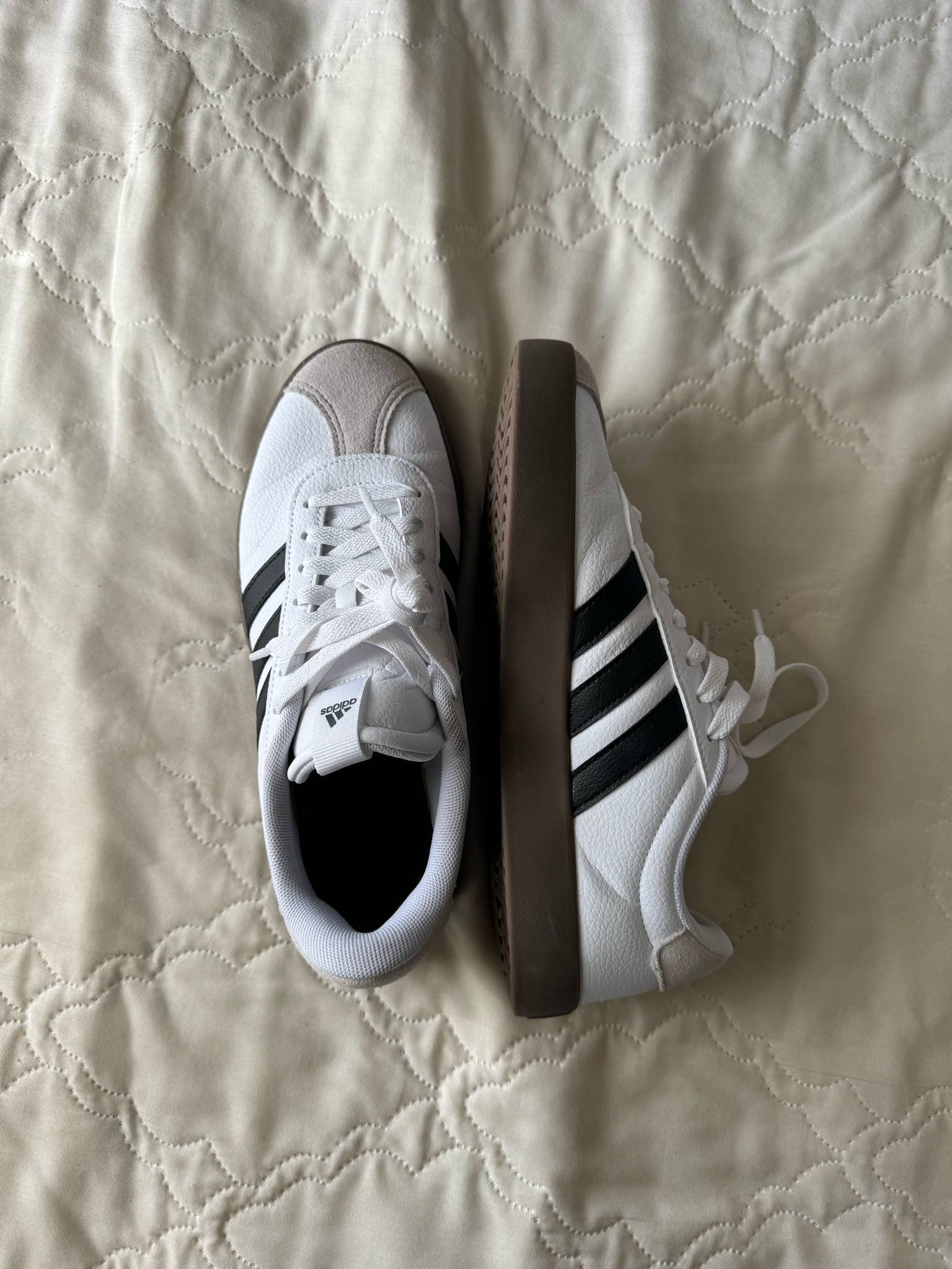 Adidas Court VI