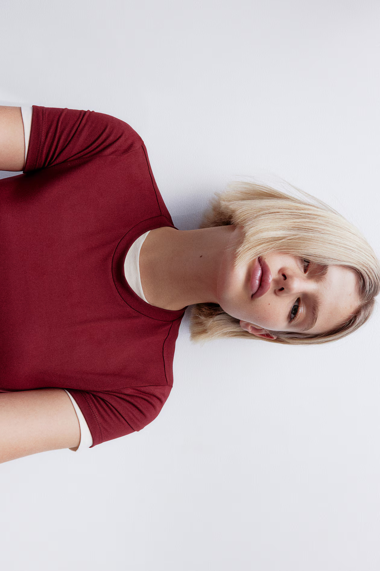 Fitted T-shirt - Burgundy - Ladies | H&M GB | H&M (UK, MY, IN, SG, PH, TW, HK)