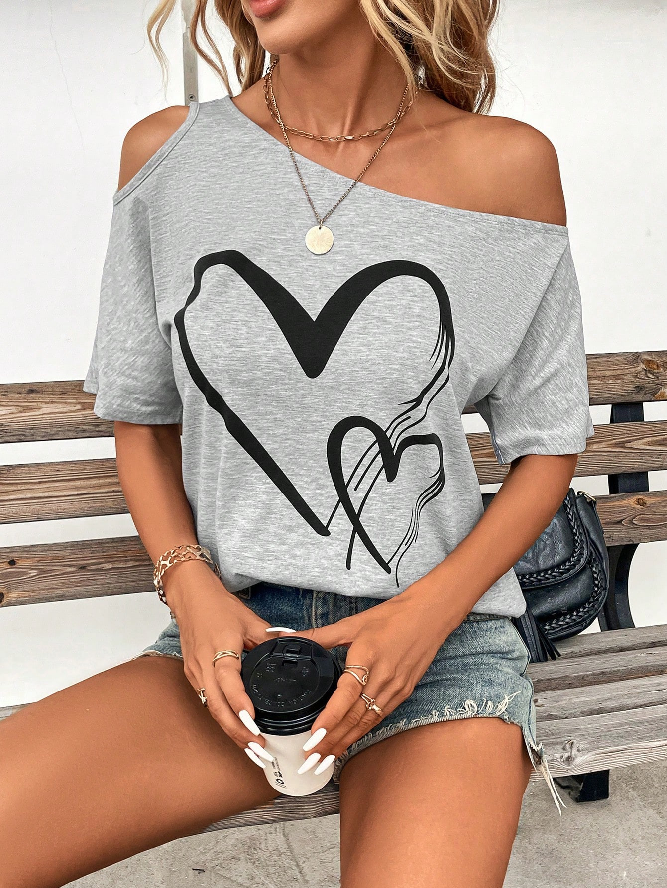 SHEIN LUNE Heart Print Asymmetrical Neck Tee | SHEIN
