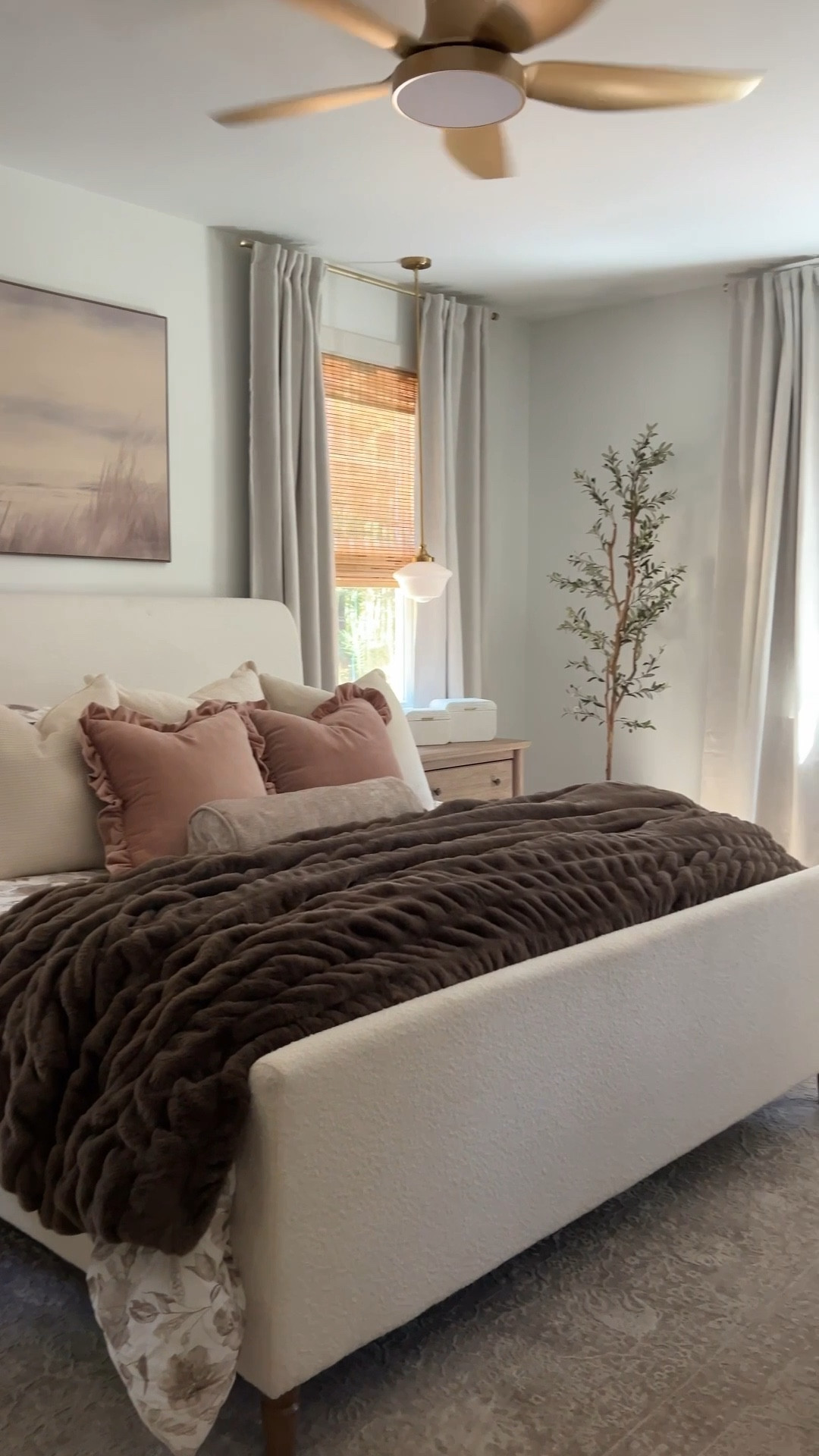 Shop our master bedroom 🫶🏼

Linked everything I could!

Everything else👇🏼
Throw pillows & comforter: Home Goods
Brown blanket: Ross
Rug: Local discount store
Decor: Home Goods, TJX, Marshalls



#LTKStyleTip #LTKHome #LTKSeasonal