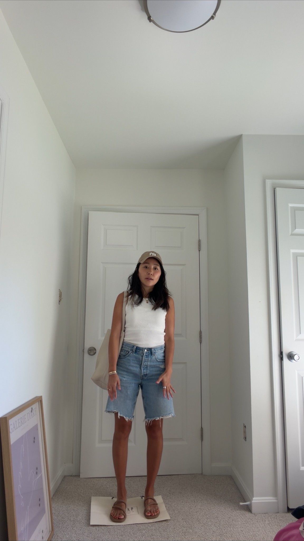 Wearing XS in the top
My usual size 24 in shorts (it does run slightly big but if you like the baggier fit stick to your usual size) 
Size 6 in shoes (I’m 6.5)