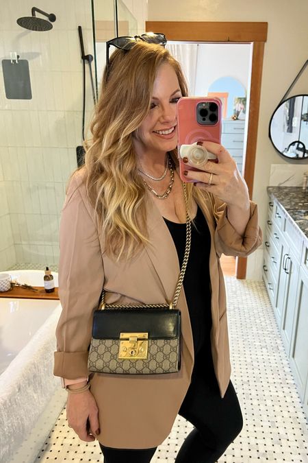 A staple in my closet is this Gucci bag. I love the size and the classic style. 

Purse
Holiday 
Gifts for her 
Fall outfits 


#LTKitbag #LTKworkwear #LTKHolidaySale