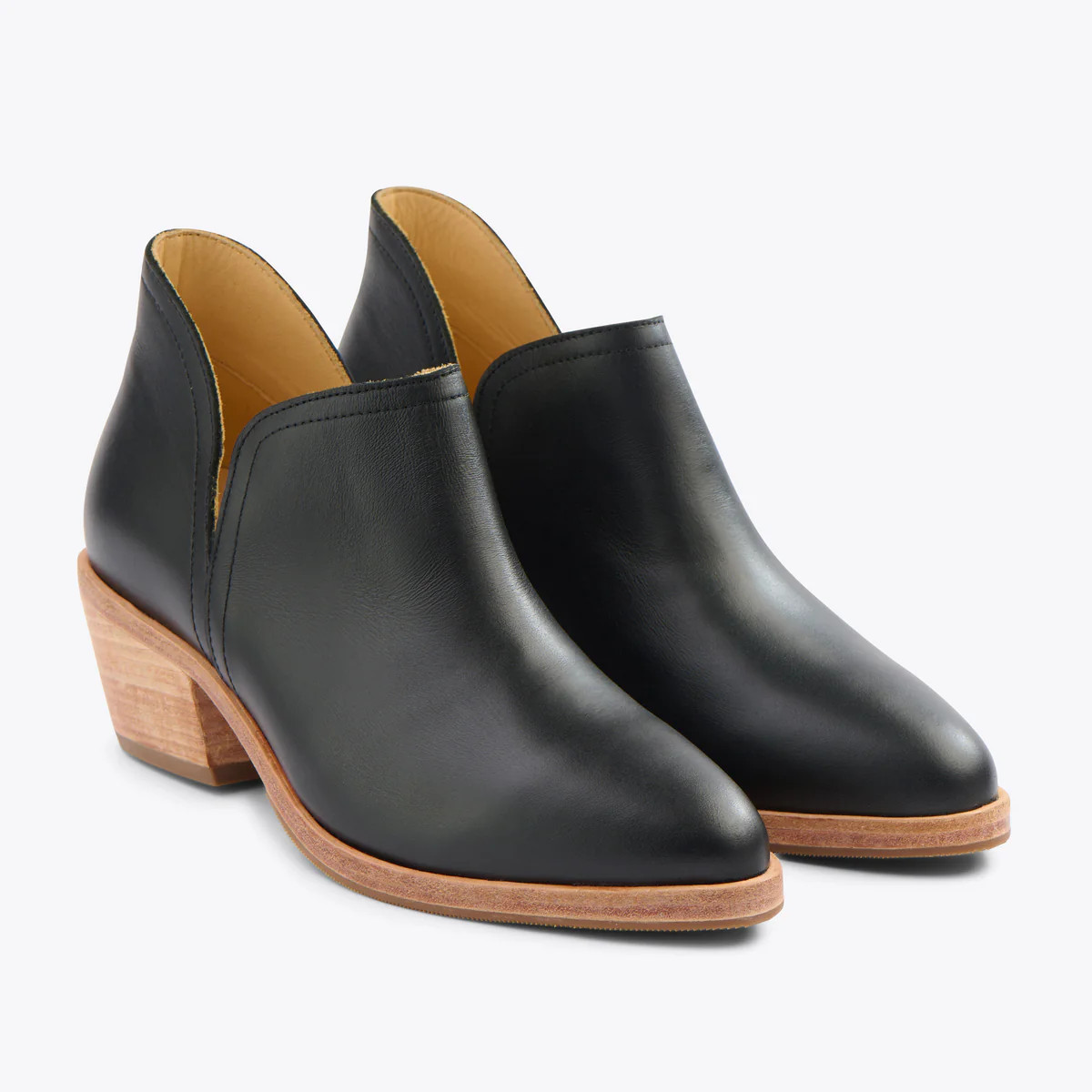 Everyday Ankle Bootie Black | Nisolo