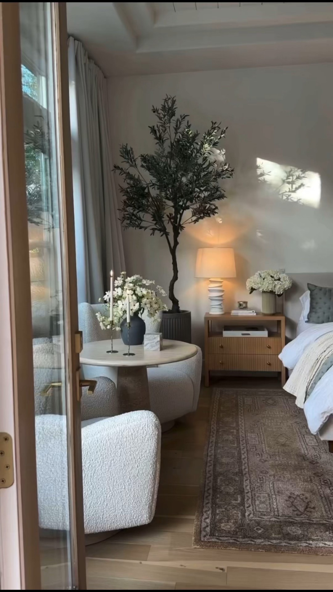 Bedroom

#LTKstorytime #LTKHome #LTKHoliday