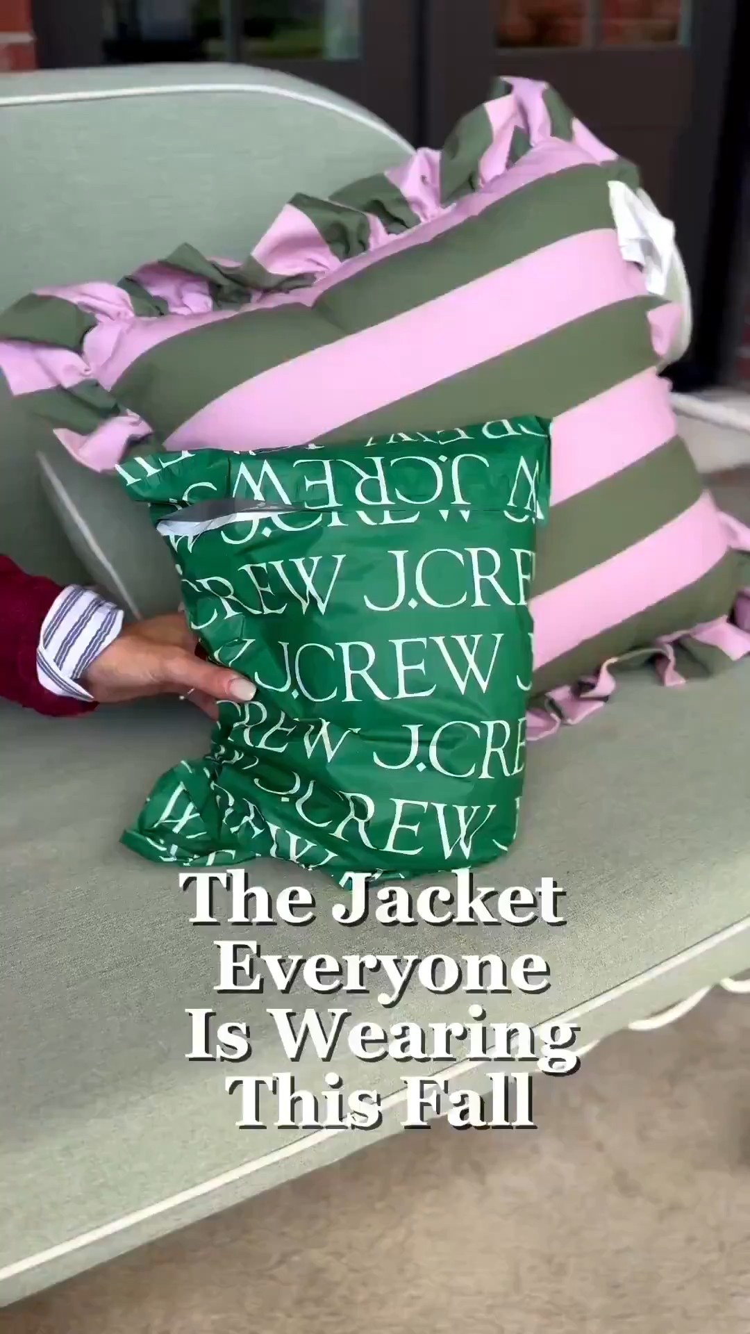 These are a classic look and reason why they are so popular! s

#LTKdayinmylife #LTKOver40 #LTKSeasonal