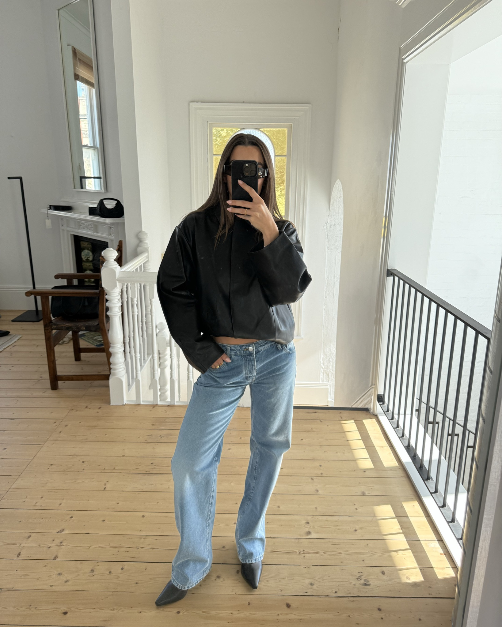 These slim leg jeans are everything - they also come in black 

#LTKaustralia #LTKautumn