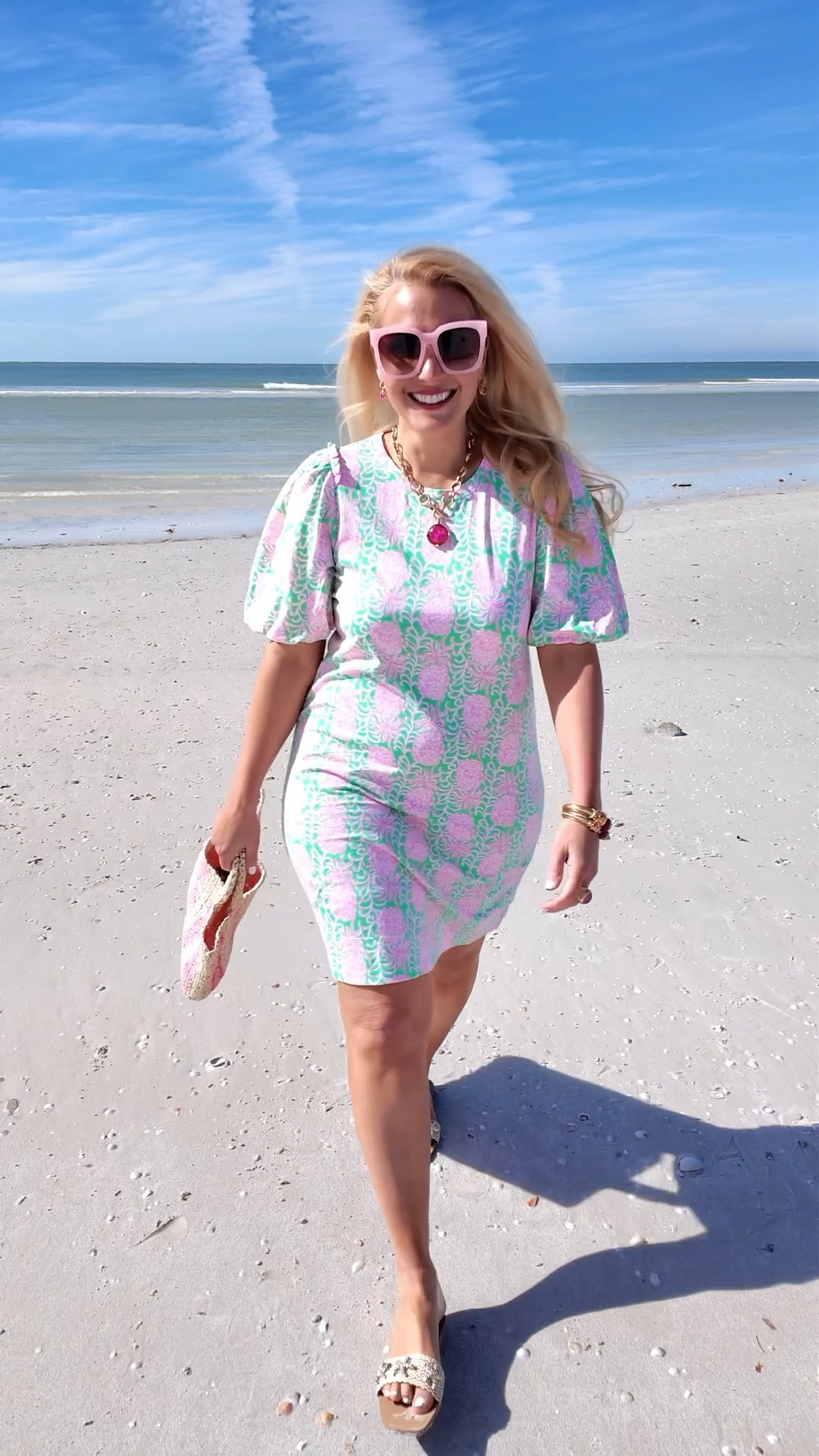 The pineapple print on this Lilly Pulitzer dress is just the cutest!!!

Wearing a medium and I highly recommend it!


#LTKSeasonal #LTKShoeCrush #LTKStyleTip #LTKItBag #LTKFindsUnder100 #LTKOver40 #LTKMidsize #LTKTravel #LTKU #LTKSaleAlert #LTKFindsUnder50 #LTKSwim #LTKGiftGuide

