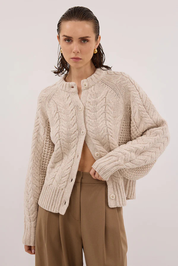 TOM CHALK CABLE KNIT CARDIGAN | DISSH