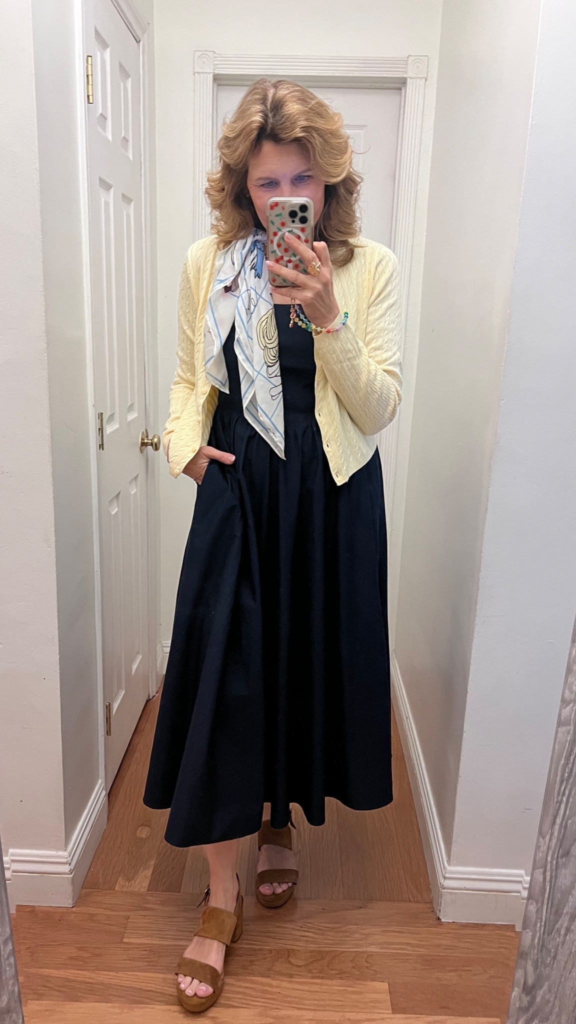 Today’s outfit. Navy and yellow are great together. 