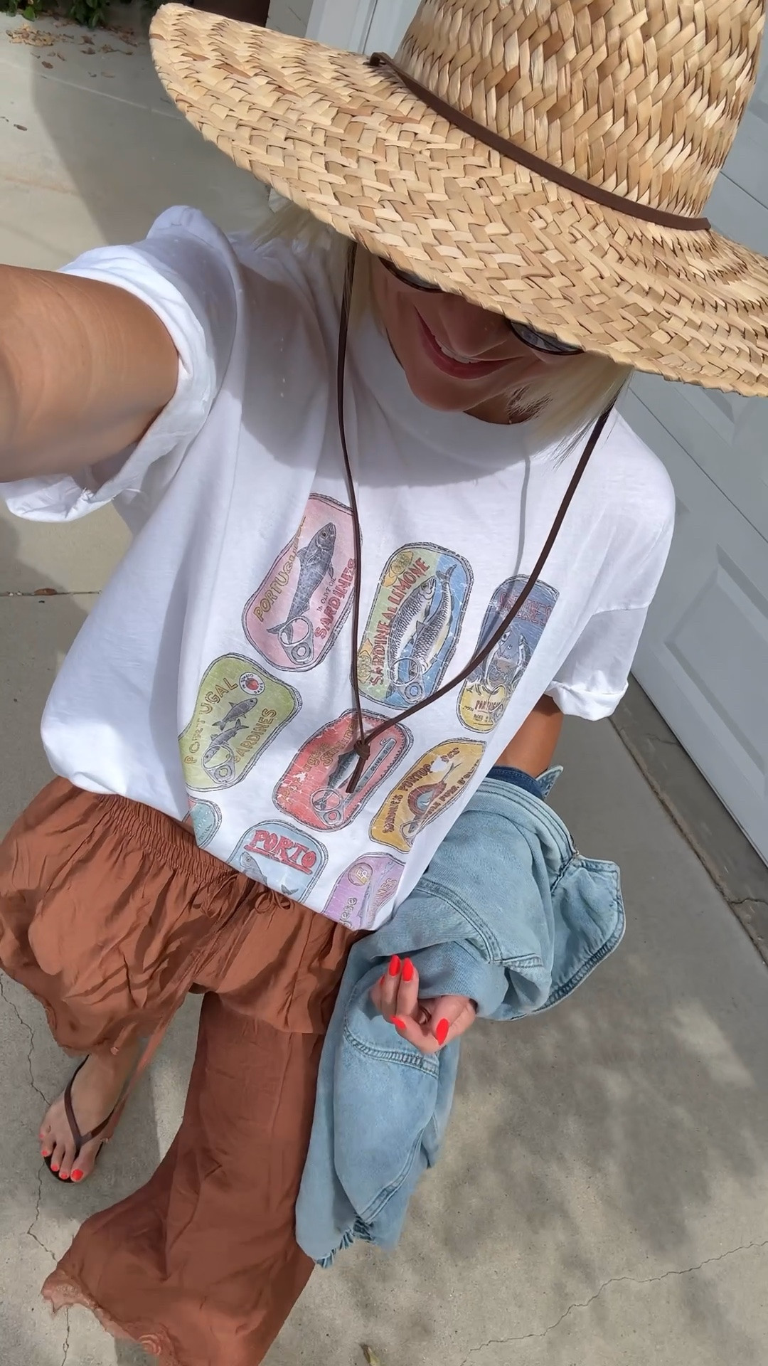 Love these lace trim barrel pants + graphic tee. (This exact tee has sold out but I linked similar) I’ll be sure and repost when it restocks! 
Both fit tts

#LTKgrwm #LTKmomlife #LTKOver40