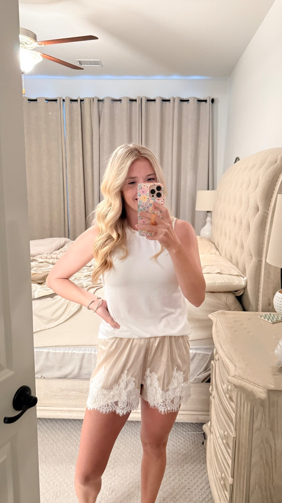 Casual but cute date night outfit ❤️

#LTKmomlife #LTKValentine #LTKootd