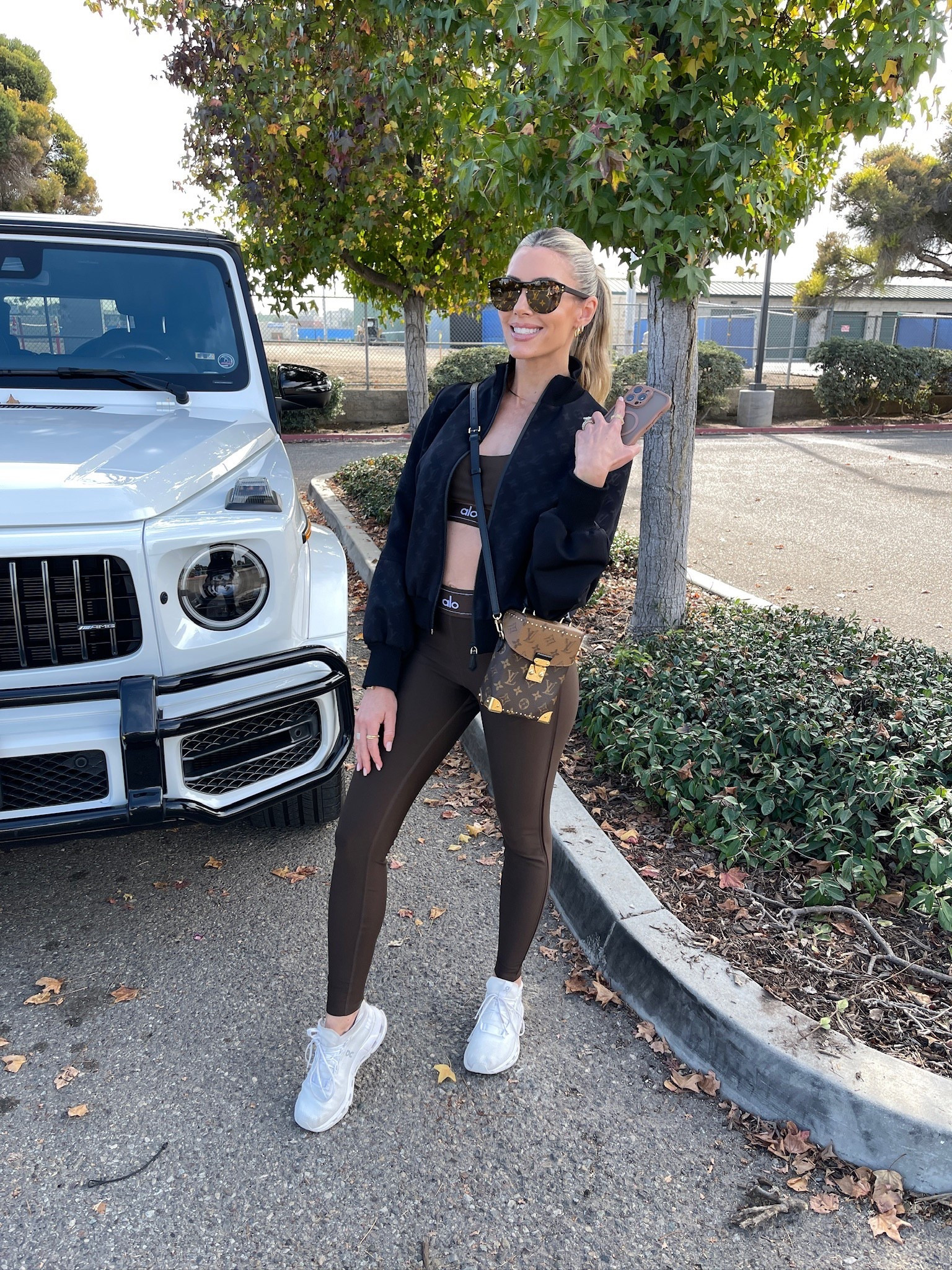 Love this elevated athleisure look! This sports bra and leggings from Alo are so comfy and the perfect shade of brown for fall!

#LTKItBag #LTKStyleTip #LTKShoeCrush