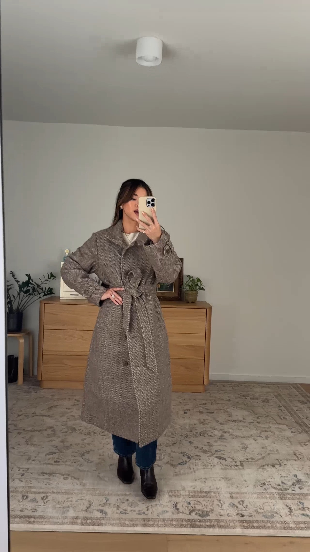 This @abercrombie trench coat is everything!! The herringbone print is so stunning and timeless.

Sizing info:
• Abercrombie 3/4 Sleeve Slash Neck Sweater (Size XS in Warm Beige)
• Abercrombie High Rise 90s Relaxed Jeans (Size 23 Extra short in Dark Wash)
• Abercrombie Wool-Blend Funnel-Neck Long Coat (Size XS in Brown Herringbone Size) (SIZE DOWN!)

Fall Abercrombie new arrivals, Abercrombie sweaters, Abercrombie petite pants, Abercrombie petite denim, Abercrombie fall jackets, Abercrombie petite coats, Petite style, petite fashion, mom outfit, mom style, petite pants, petite outfit ideas, petite outfits, best pants for petite, petite denim, vacation outfits, fall outfits, fall style, fall trends, fall looks fall outfit ideas, Abercrombie try on, fall boots, fall denim, fall lookbook, fall outfits

#LTKootd #LTKSeasonal #LTKPetite