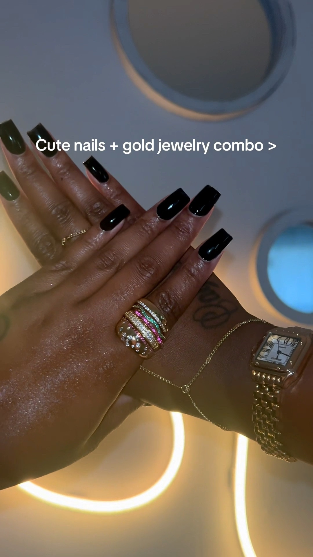 Fall nails + a simple jewelry combo 

#LTKStyleTip #LTKFindsUnder100