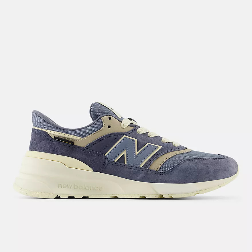 997R | New Balance Athletics, Inc.