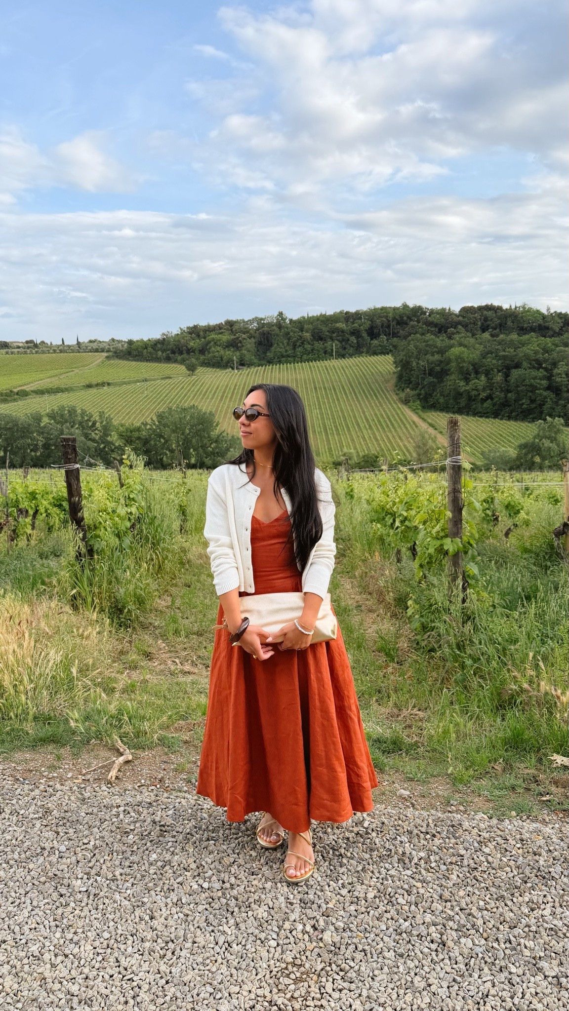 Linen dress for a day in Tuscany ☀️🍷